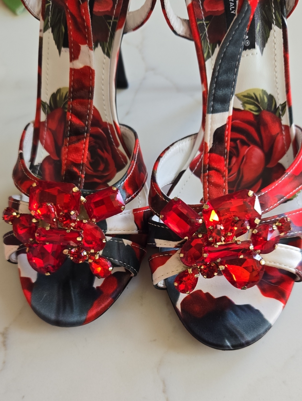 Source Unknown Red Floral Gem-Embellished Women’s Heels